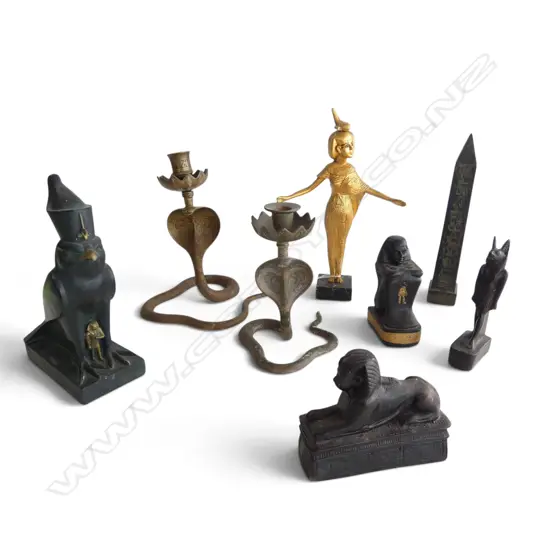 8 EGYPTIAN SOUVENIERS H.260mm