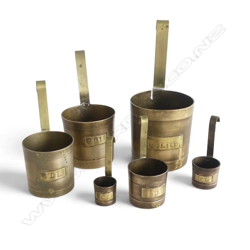 6 BRASS MEASURES H.185mm Image 1++