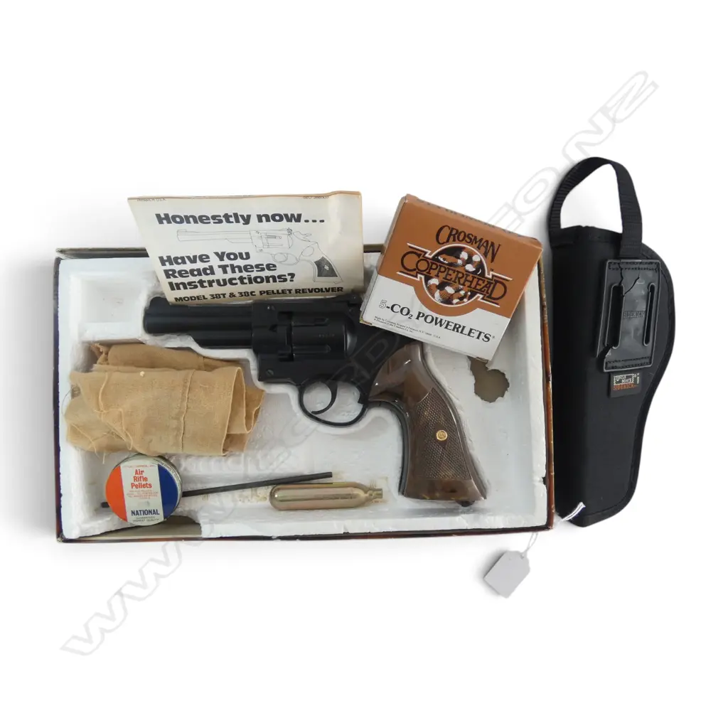 CROSSMAN 38C AIR PISTOL + 'UNCLE MIKES SIDEKICK' HOLSTER Image 1++