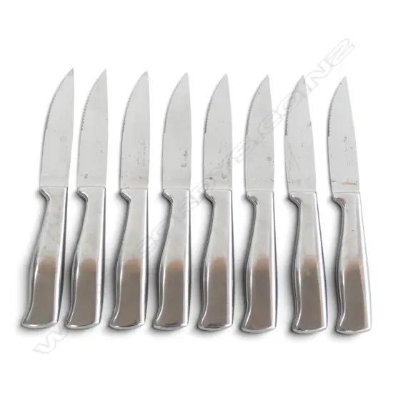 8 STAINLESS STEEL STEAK KNIVES 'REVOLUTION' AUSTRALIAN DESIGNED L.255mm