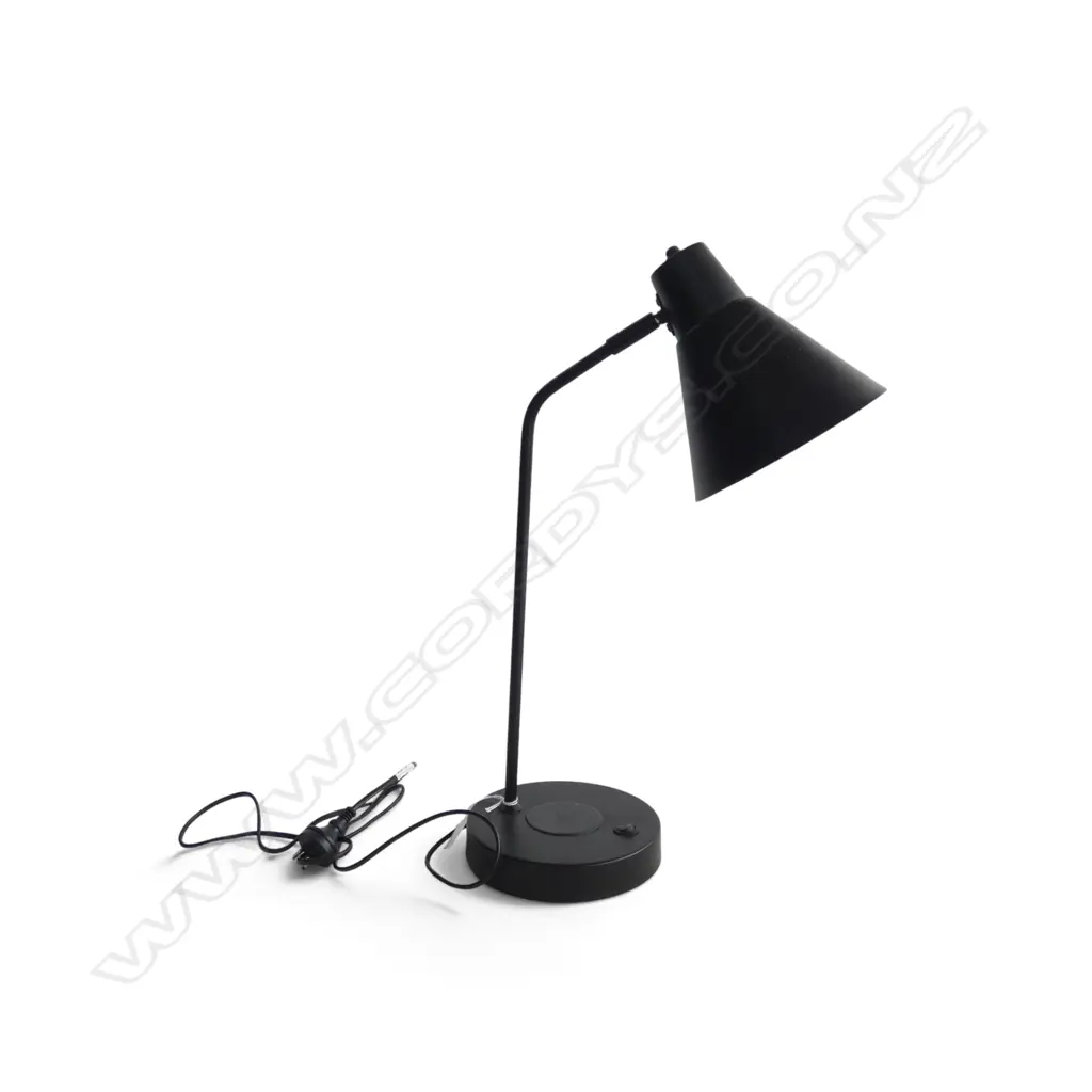 DESK LAMP w. WIRELESS CHARGER H.550mm Image 1++