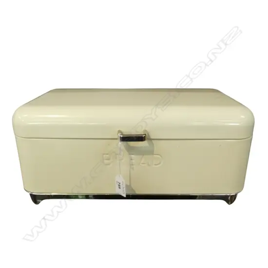 VINTAGE STYLE BREAD BIN W.420mm