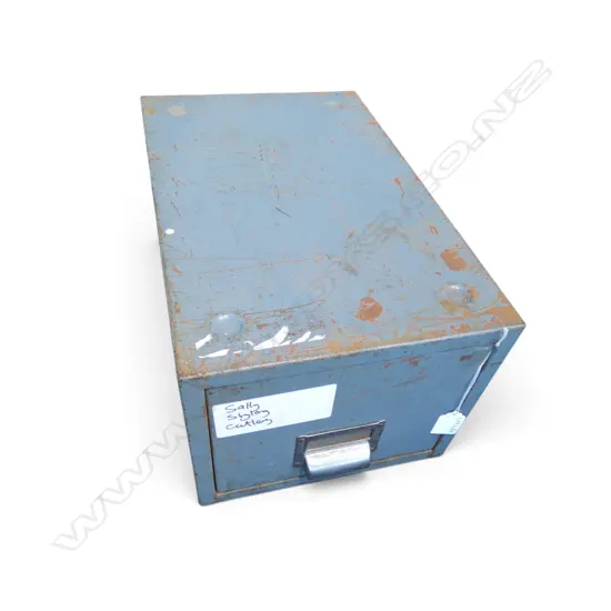 METAL FILE DRAWER w. ASST. CARVING KNIVES ETC