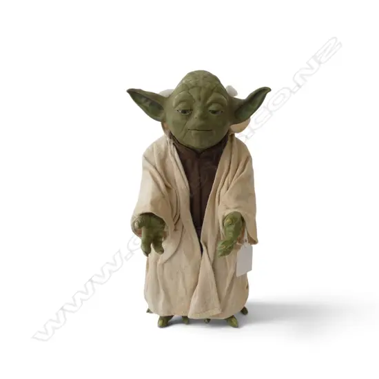 2005 HASBRO YODA TOY w. printout H.290mm