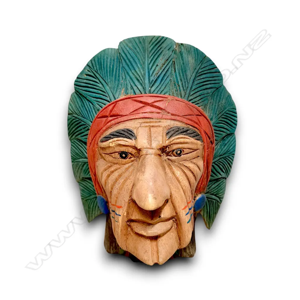 HAND-CARVED AND PAINTED WOODEN NATIVE AMERICAN CHIEF SCULPTURE 220 H mm Image 1++