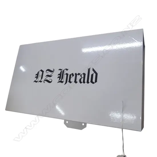 NEW ZEALAND HERALD LETTER BOX W.370mm