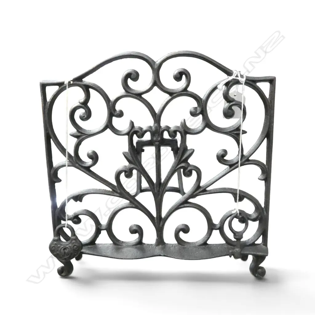 CAST IRON BOOK STAND H.280mm Image 1++