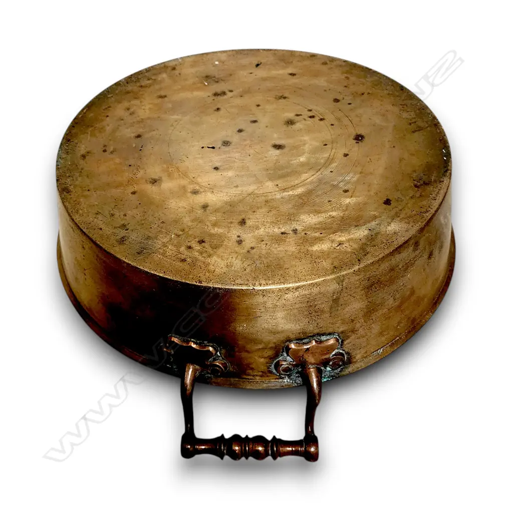 ANTIQUE COUNTRY HOUSE BRAISING PAN, ENGLISH BRONZE, COOKING POT 330 D Image 1++