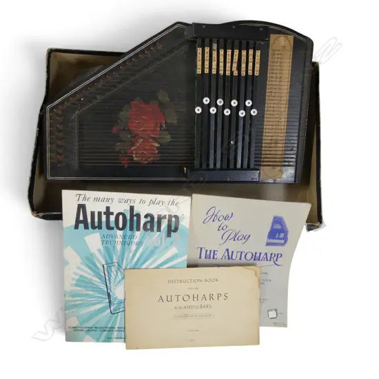 VINTAGE AUTOHARP & 3 separate instruction booklets W.500mm