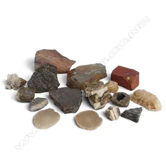 ASST. GEMSTONES; RED / YELLOW JASPER, AGATES ETC