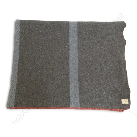 VINTAGE AUSTRALIAN WW11 PERIOD BLANKET 'V 205 MADE IN AUSTRALIA 1945'