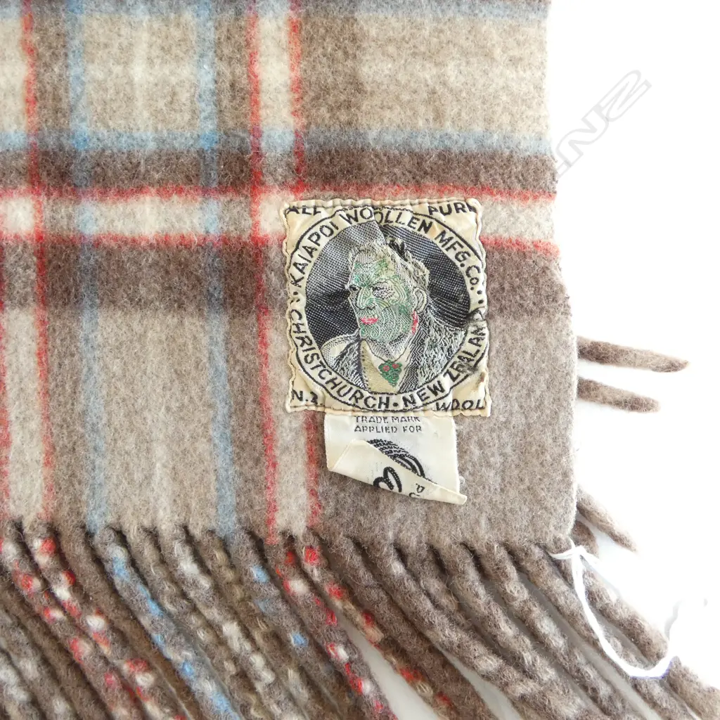 KAIAPOI LABLED ALL WOOL TARTAN CAR RUG BROWN COLOURWAY L1440 W1160MM Image 1++