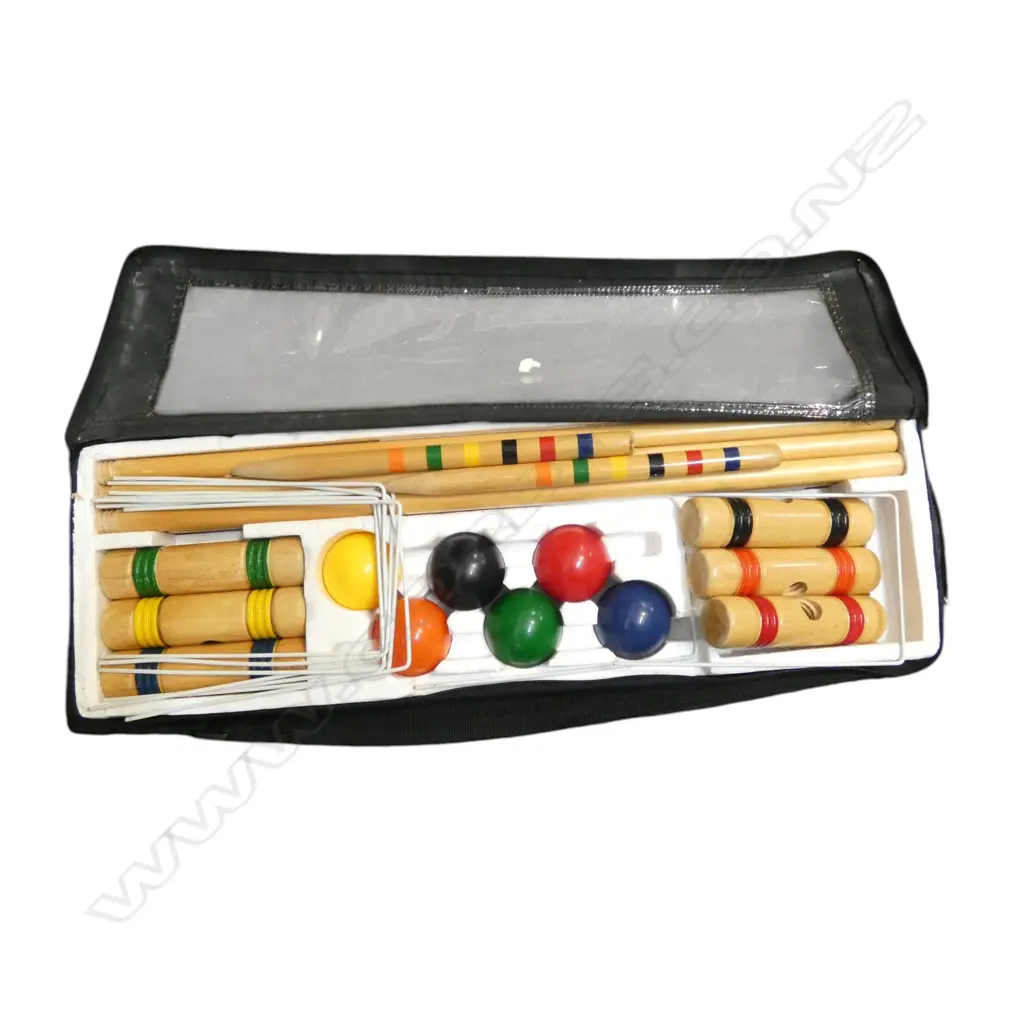 CROQUET SET, CASED Image 1++