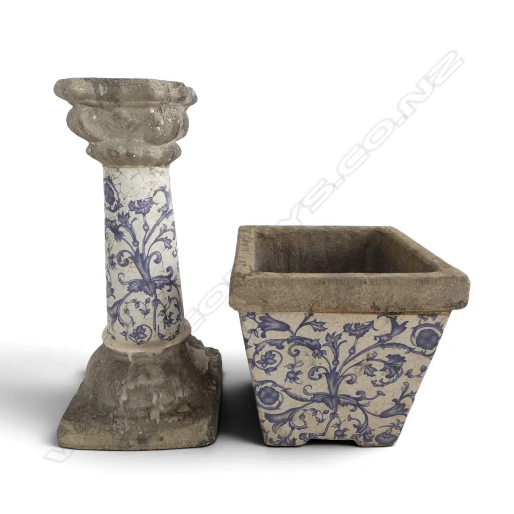 CERAMIC GARDEN PLINTH & POT H.250mm Image 1++