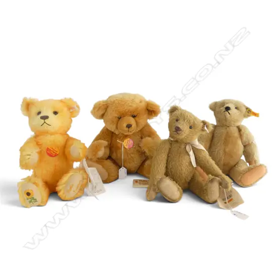 4 VINTAGE STEIFF TEDDY BEARS H.300mm