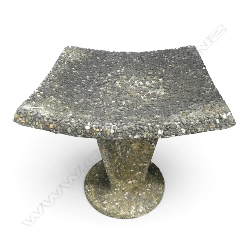 EXPOSED CONCRETE BIRD BATH 560x580x570mm Image 1++