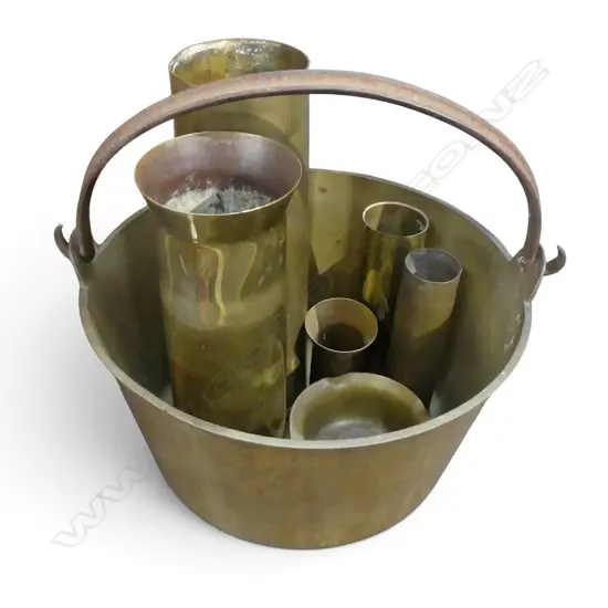 5 BRASS ARTILLERY SHELLS, ASHTRAY & BUCKET H.325mm 