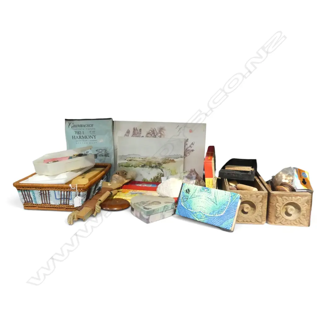 ART SUPPLIES ETC Image 1++