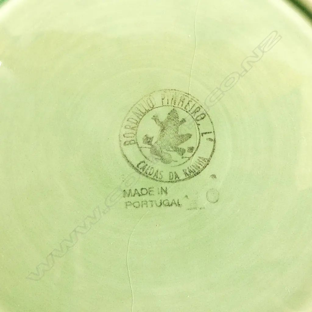 5 PCES OF CHINA Incl SYLVAC URN, 2 SUSIE COOPER DISHES etc Image 1++