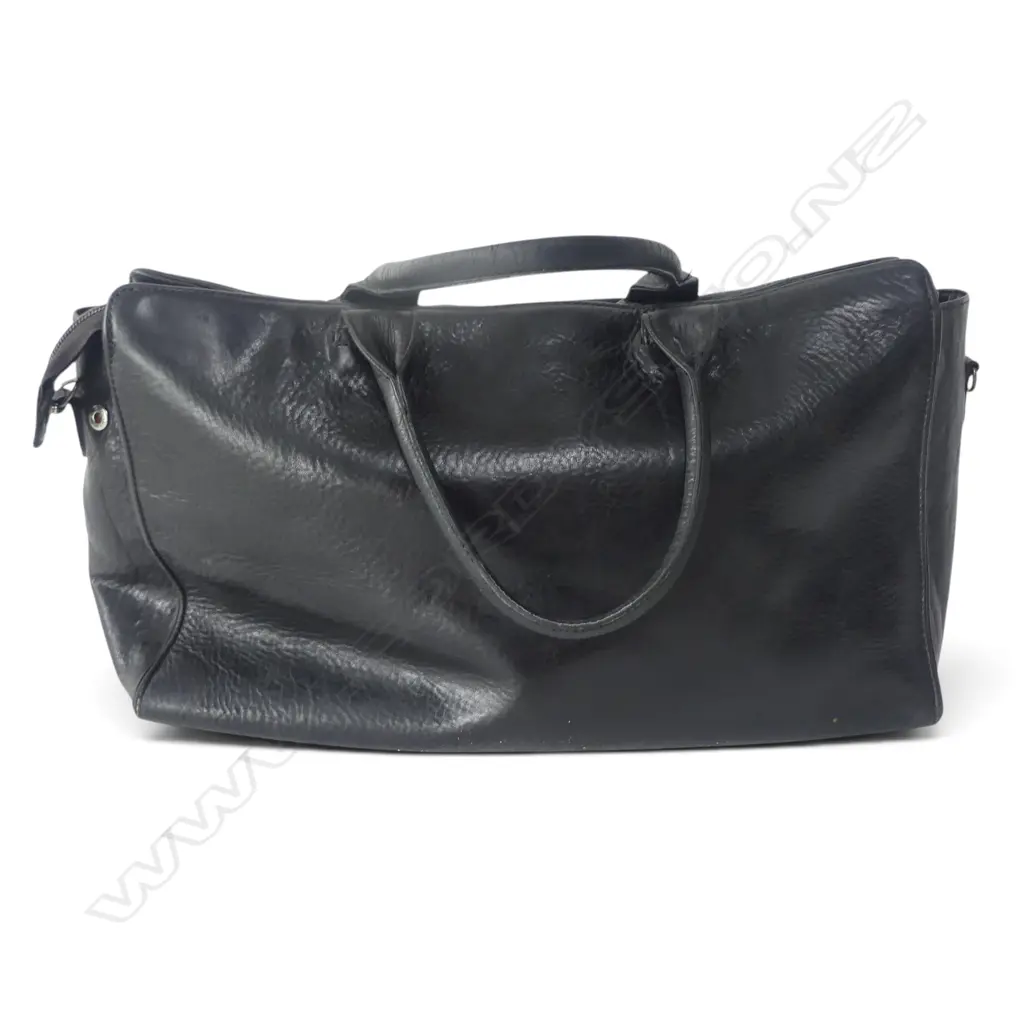 NZ KONEV BLACK PEBBLED LEATHER BAG ( MISSING SHOULDER STRAP), 450 X 260MM Image 1++