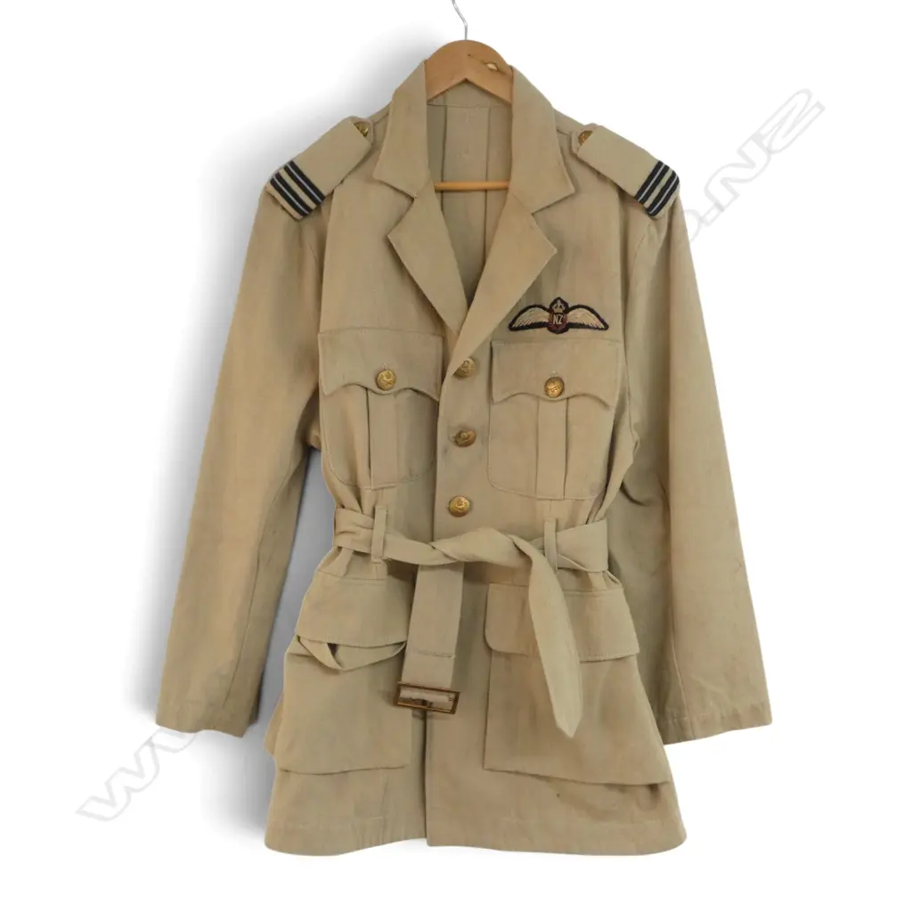 EARLY 20thC NEW ZEALAND MILITARY DESERT JACKET in slight worn condition Image 1++