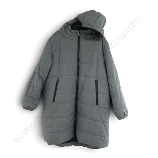 WOMEN'S COUNTRY ROAD LABEL PUFFER SZ XL, unworn condition