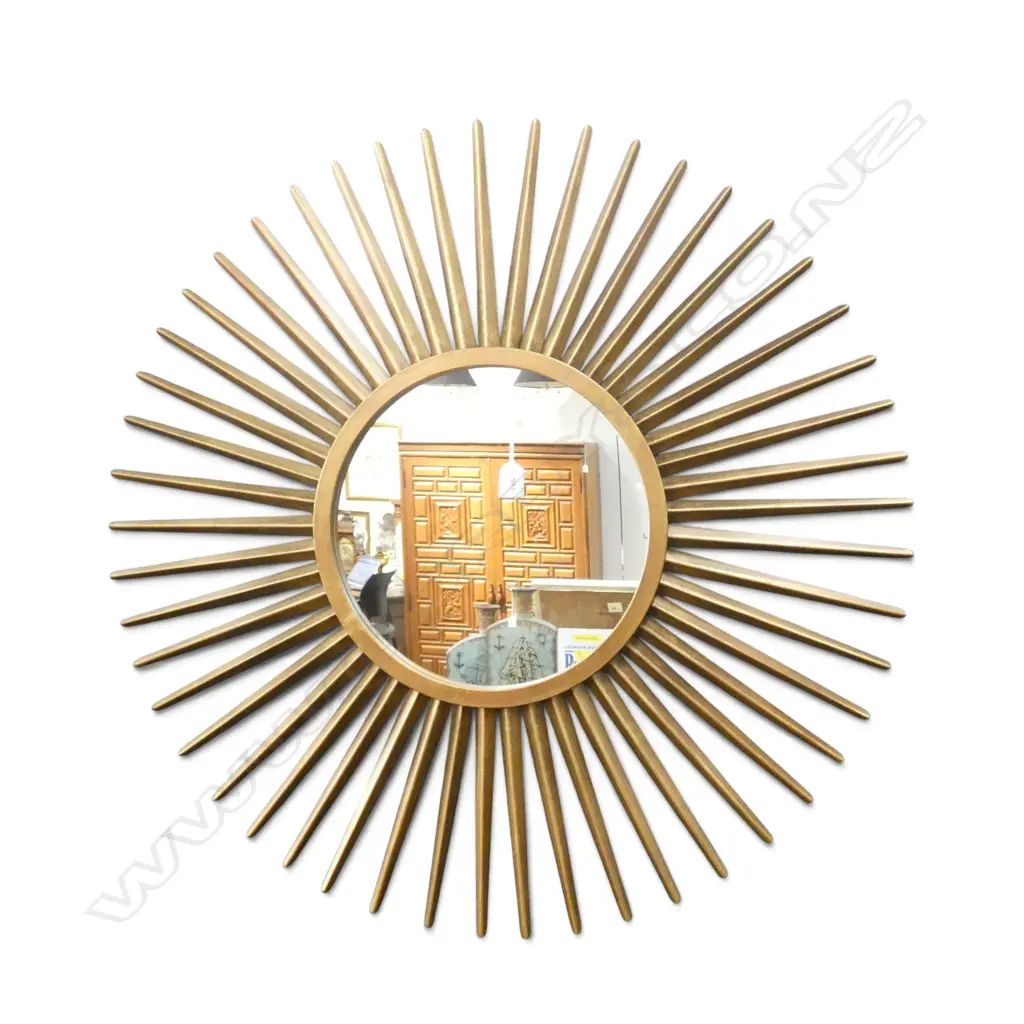 GOLD METAL STAR MIRROR 850mm dia Image 1++