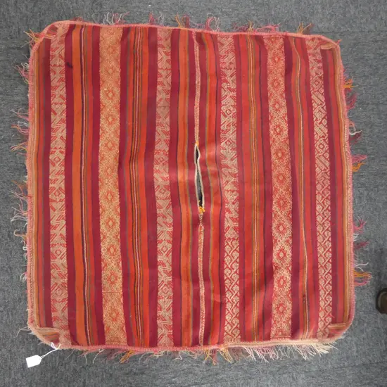 SMALL WOVEN PONCHO