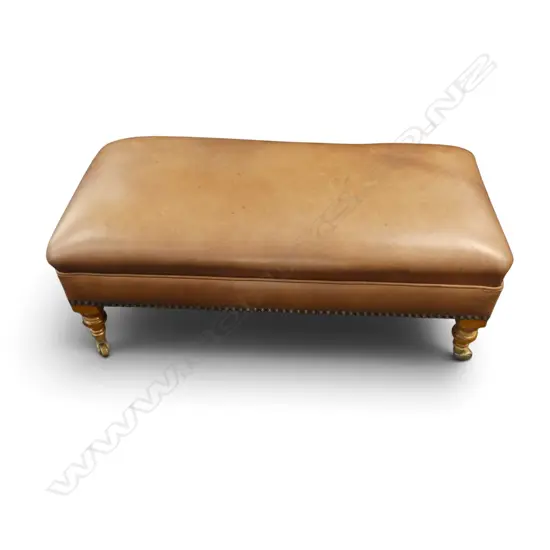 OAK & LEATHER OTTOMAN 1000x480x360mm