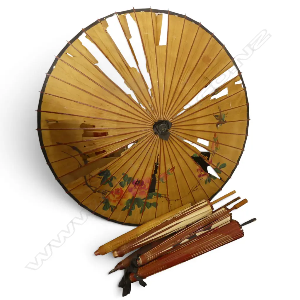 6 ORIENTAL PARASOLS AF Image 1++
