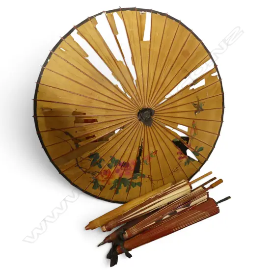 6 ORIENTAL PARASOLS AF
