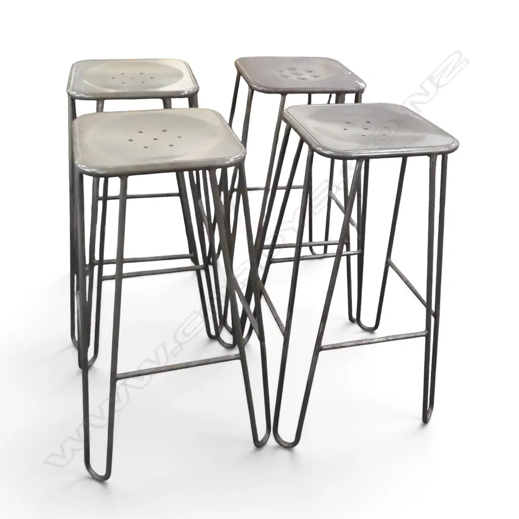 4 METAL BAR STOOLS H.750mm Image 1++