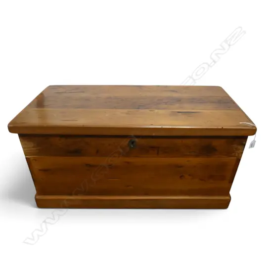 WOODEN BLANKET BOX 875x400x430mm