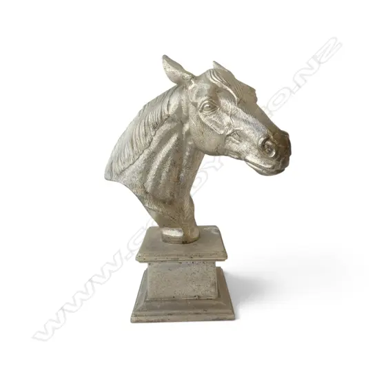 EQUINE ORNAMENTAL BUST H400MM