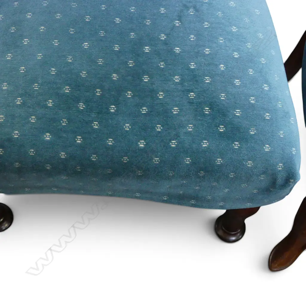 6 VICTORIAN BALLOON BACK CHAIRS NOT ALL MATCHING Image 1++