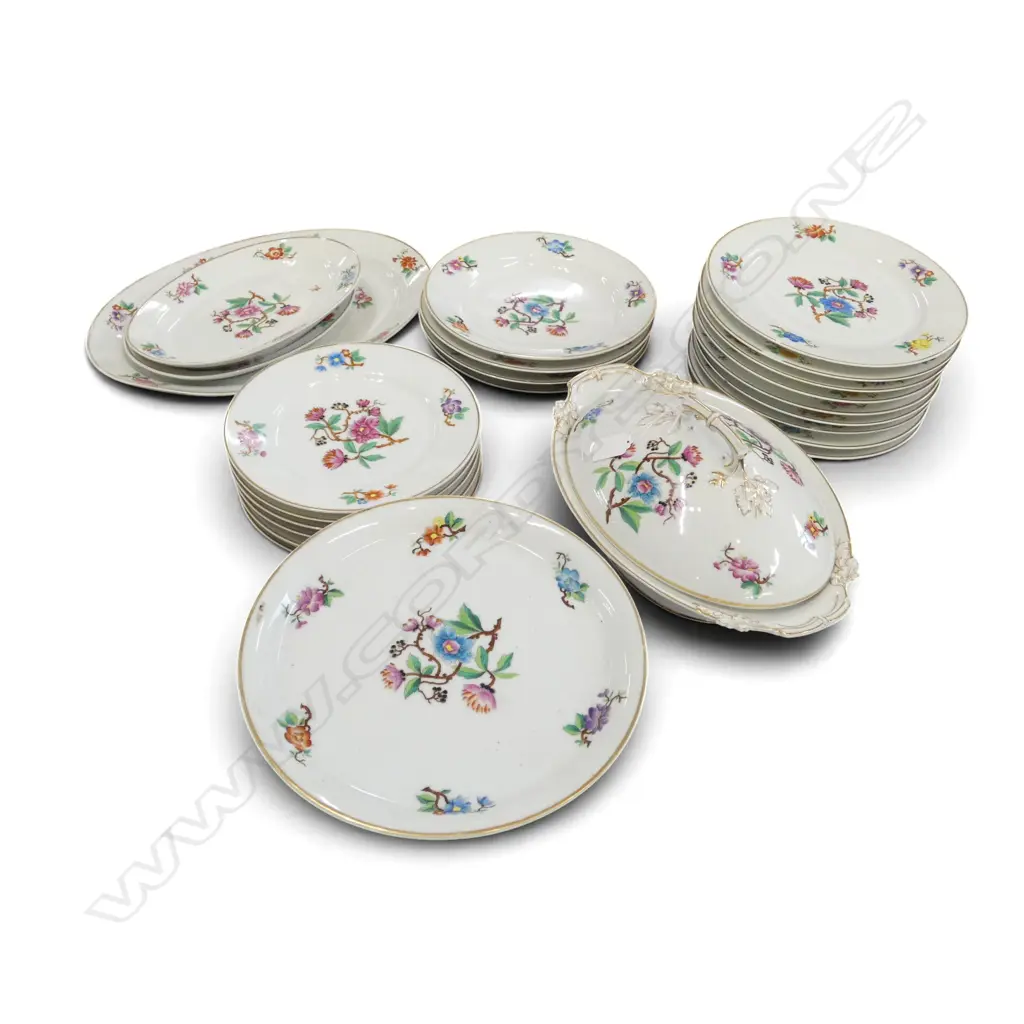 ANTIQUE DINNER SET, FLORAL DECORATION Image 1++