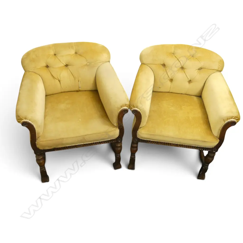 PR VELVET UPHOLSTERED ARMCHAIRS Image 1++