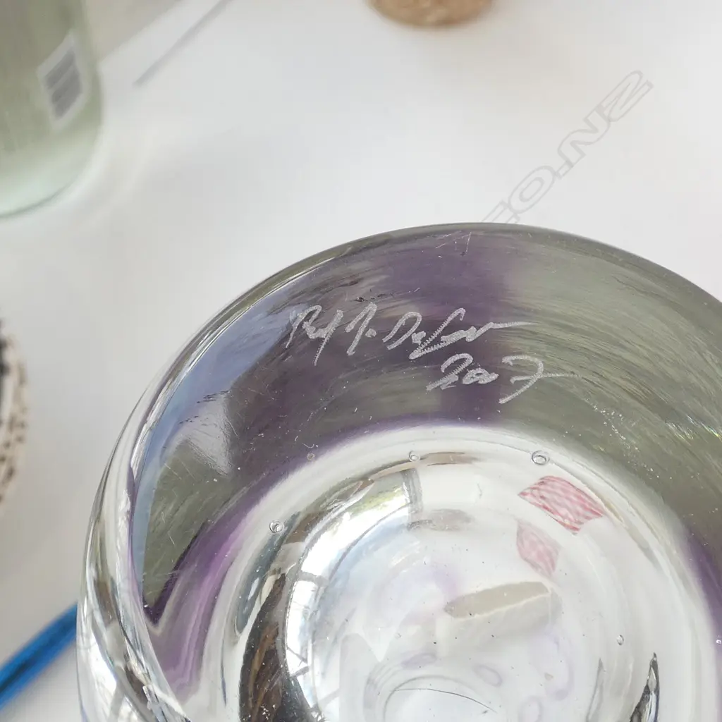 2 ART GLASS VASES both signed & dated 2007 H.320mm Image 1++