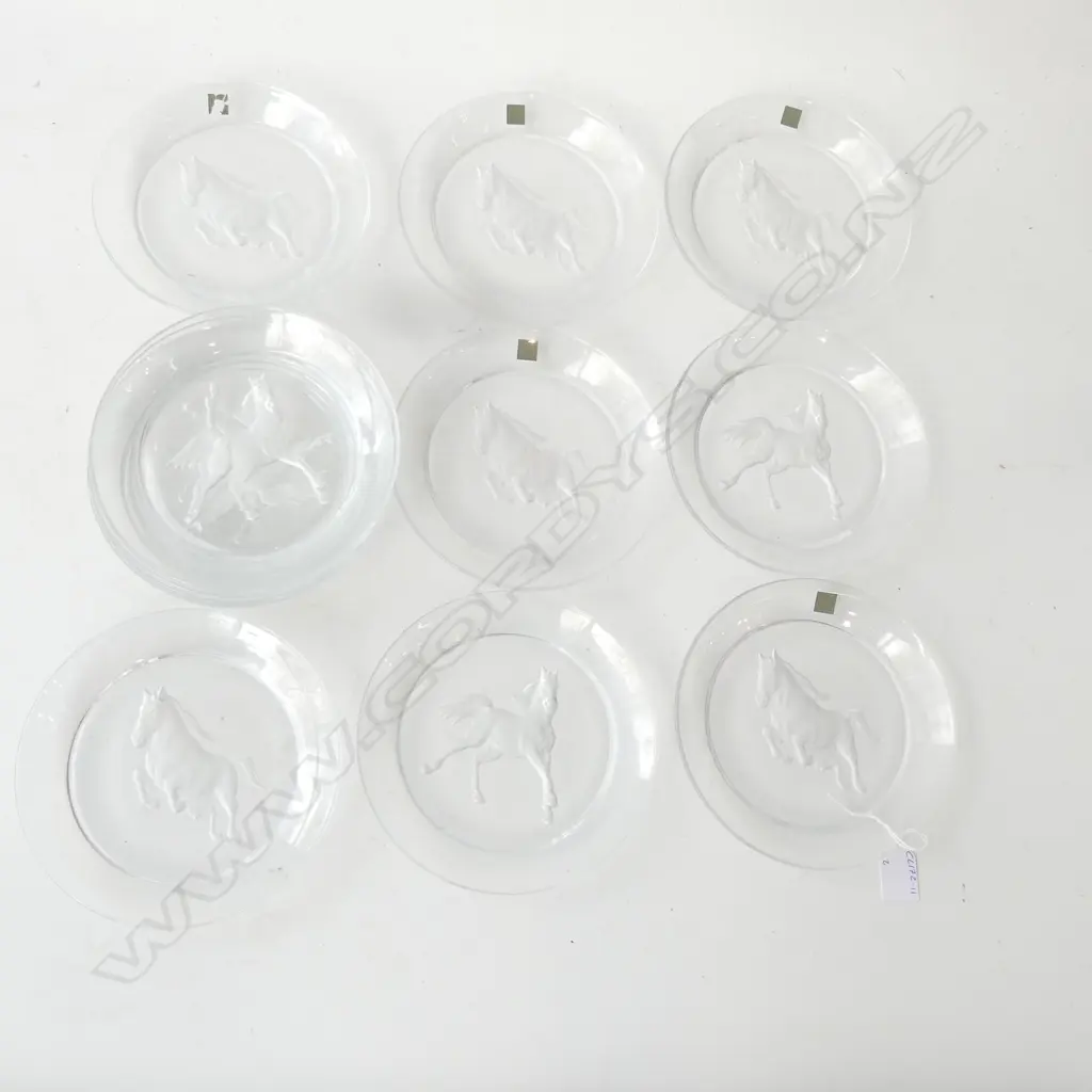 12 JAPANESE HOYA CRYSTAL HORSE DISHES Dia.185mm Image 1++