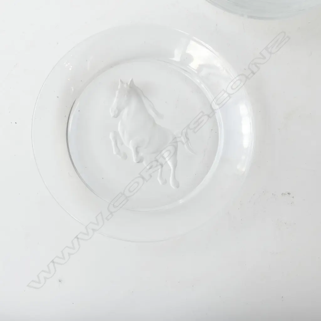 12 JAPANESE HOYA CRYSTAL HORSE DISHES Dia.185mm Image 1++