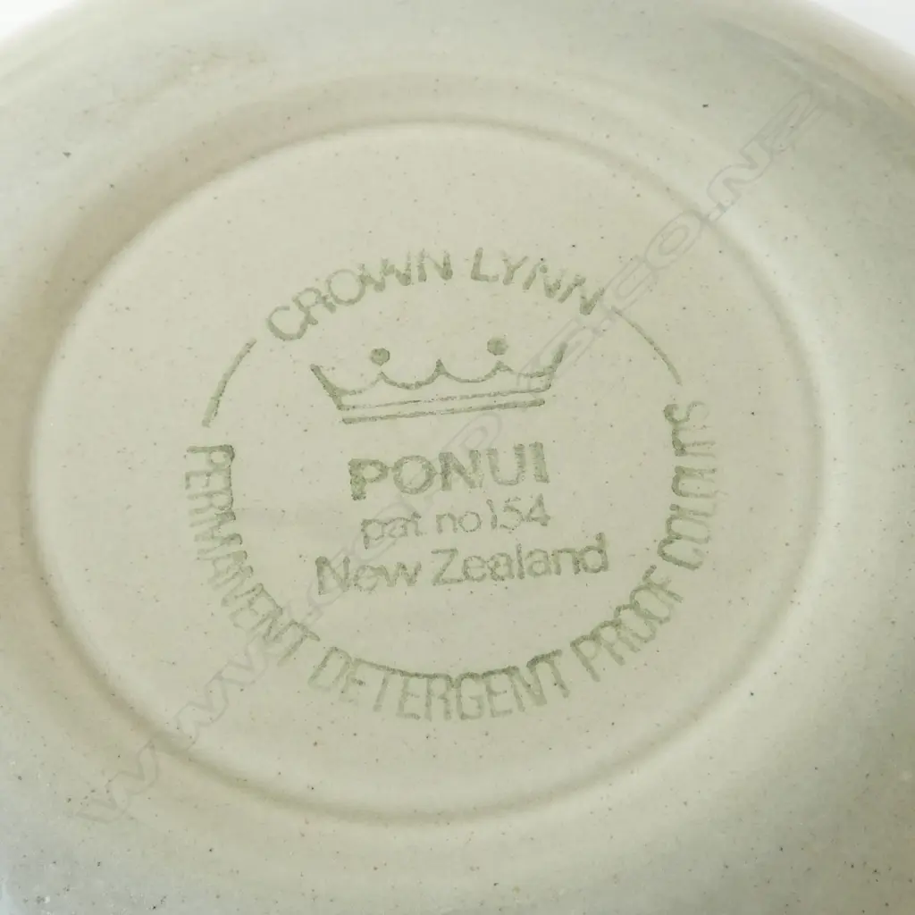 ASST. CROWN LYNN, MOSTLY DINNER PLATES, CHIPS Image 1++