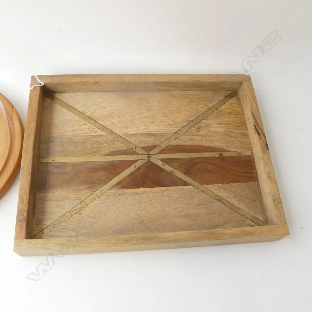 WOODEN TRAY 310x415mm + GLASS FOOD DOME Image 1++