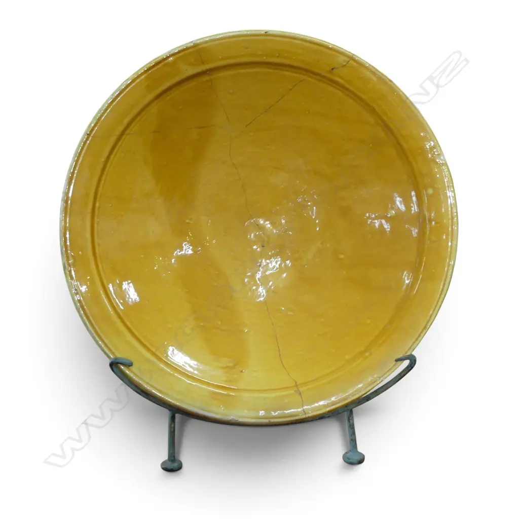 LG POTTERY PLATTER faults, on stand Dia.490mm Image 1++