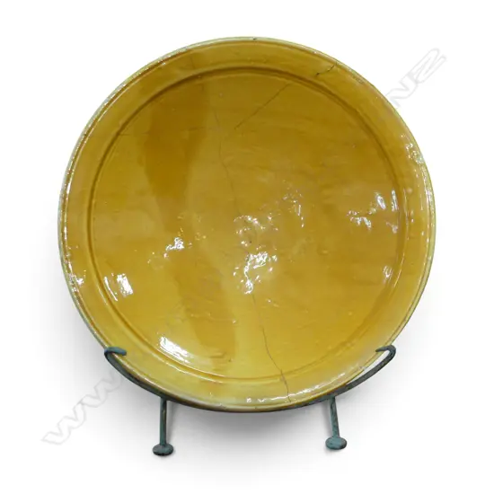LG POTTERY PLATTER faults, on stand Dia.490mm