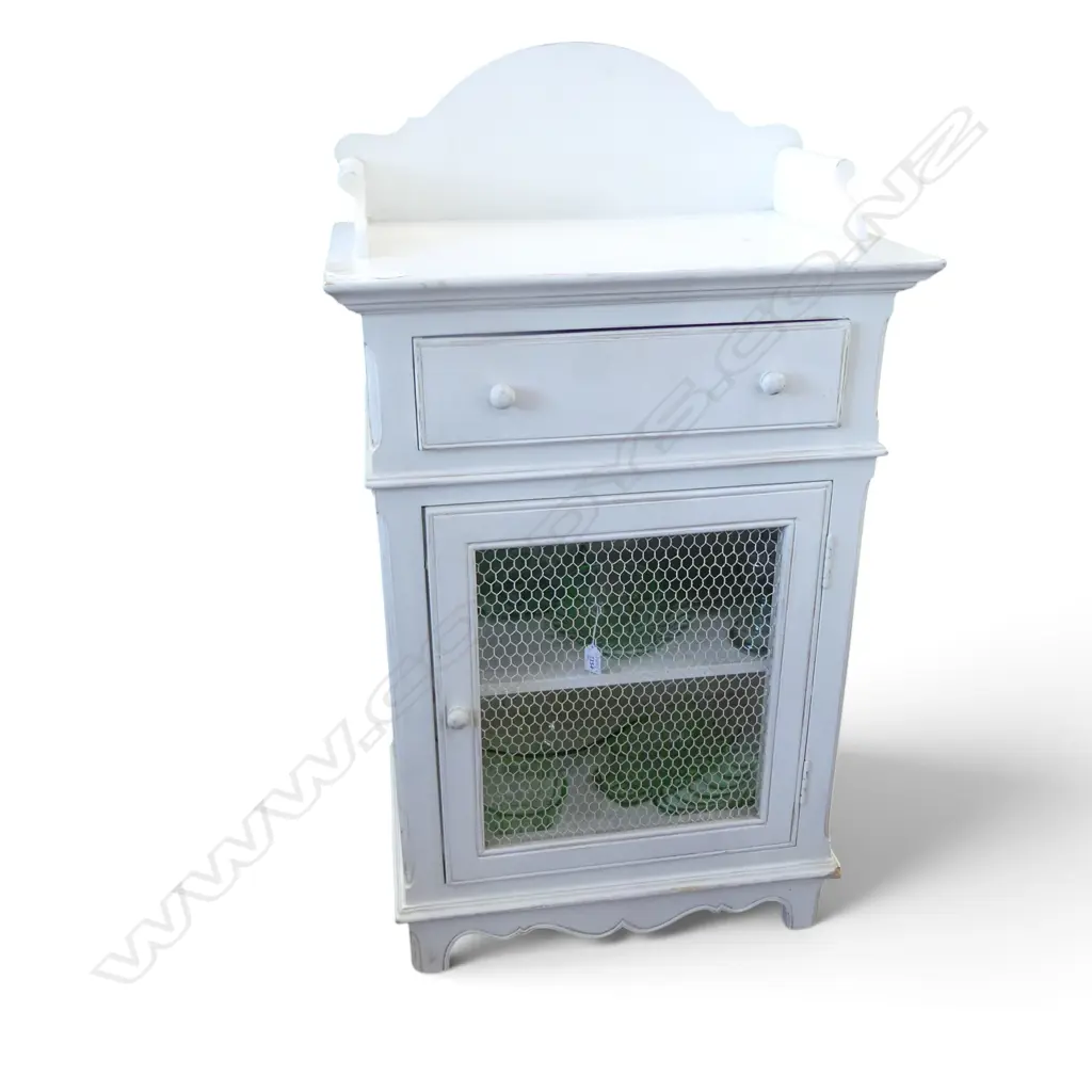 WHITE PAINTED COUNTRY CABINET MESH DOOR 630x420x1110mm Image 1++