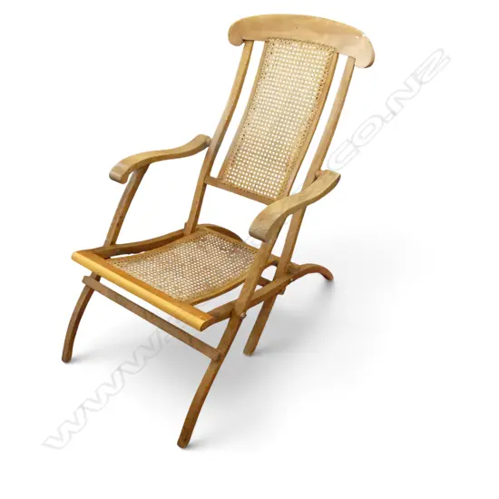 FOLDING STEAMER CHAIR