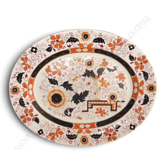 LG 20thC ENGLISH ORIENTAL DESIGN ASHET W.490mm