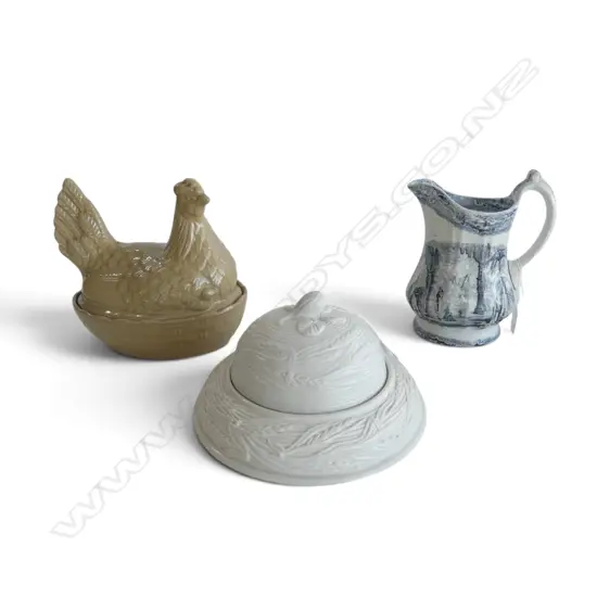 VICTORIAN CHINA JUG H190MM LIDDED BUTTERDISH DIA 200MM MOIRA LIDDED CHICKEN CASAROL DISH L200MM