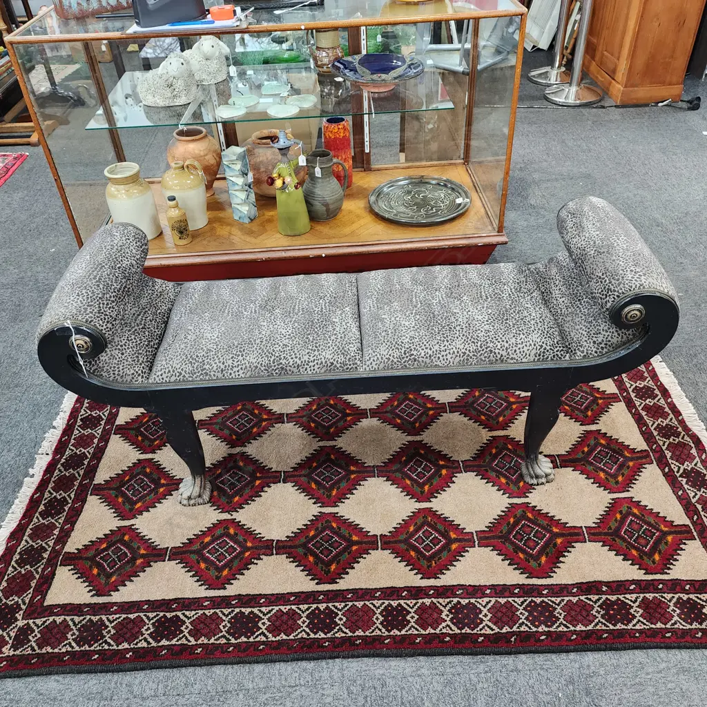 REGENCY-STYLE SCROLL-END RECAMIER BENCH FEATURING A ANIMAL PRINT UPHOLSTERY 610 H x 1400 L x 450 D mm Image 1++