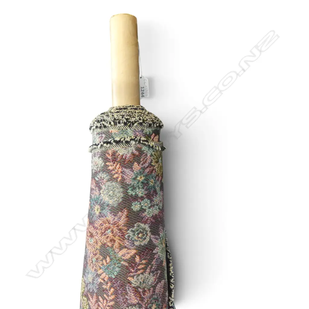 BOLT OF FABRIC Image 1++